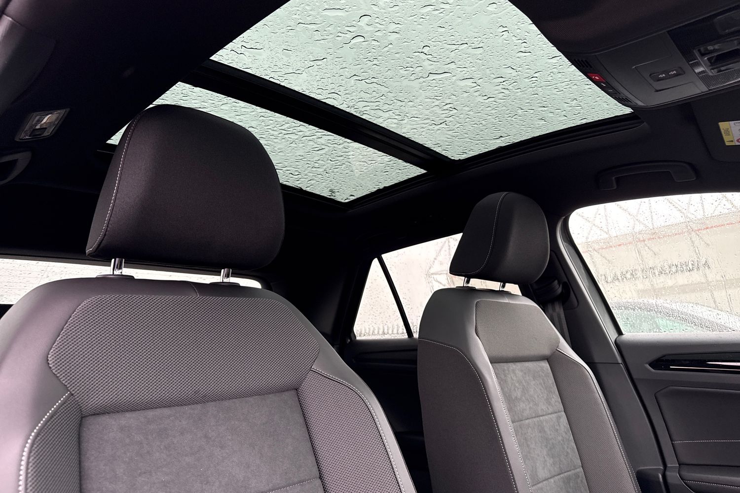 Used Volkswagen T-Roc 2025 for sale - 76896194: Photo 23