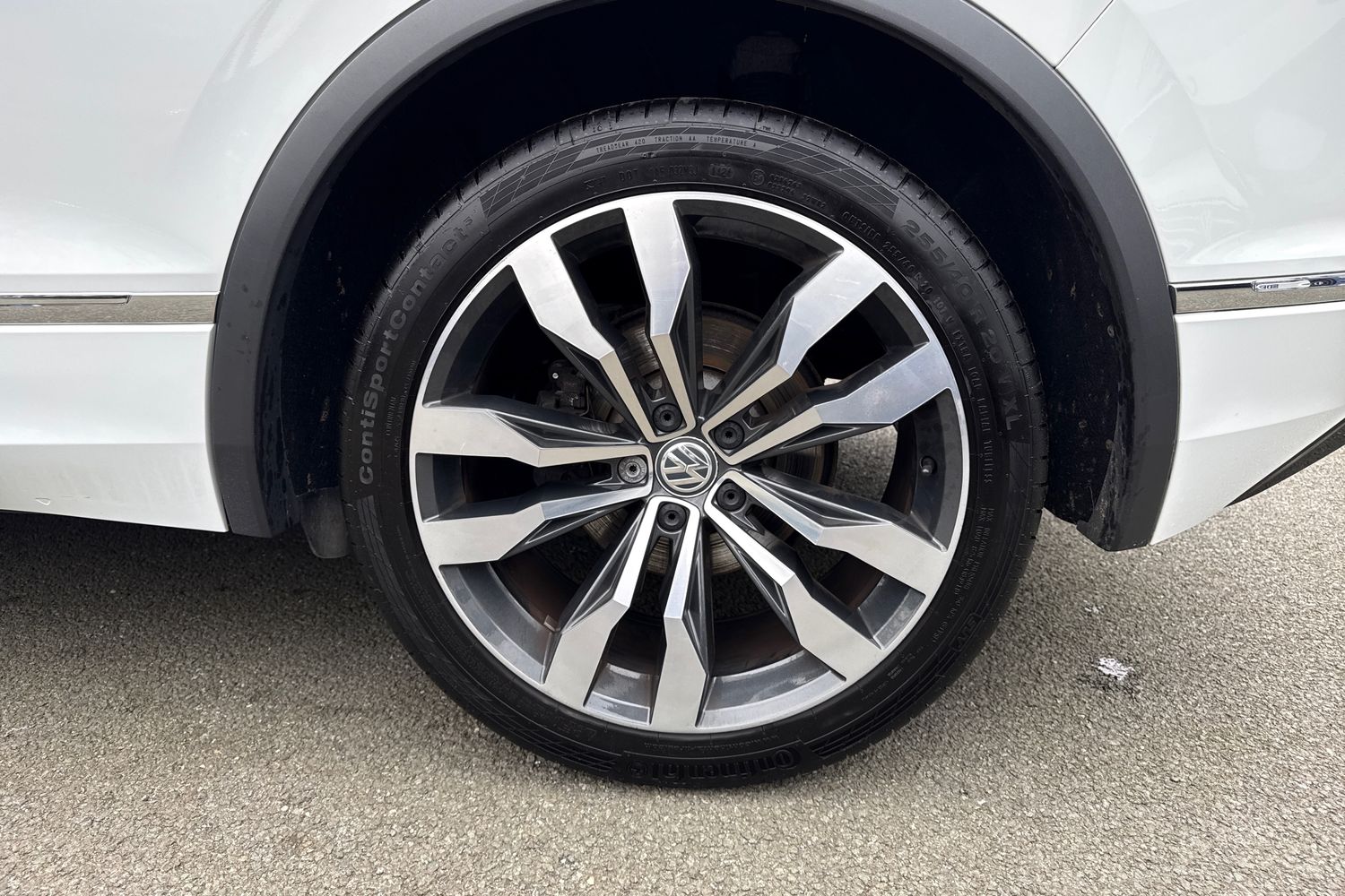 Used Volkswagen Tiguan 2018 for sale - 77068774: Photo 10