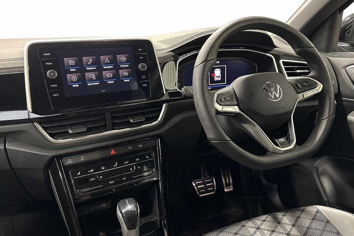 Used Volkswagen T-Roc 2025 for sale - 76469297: Photo 2