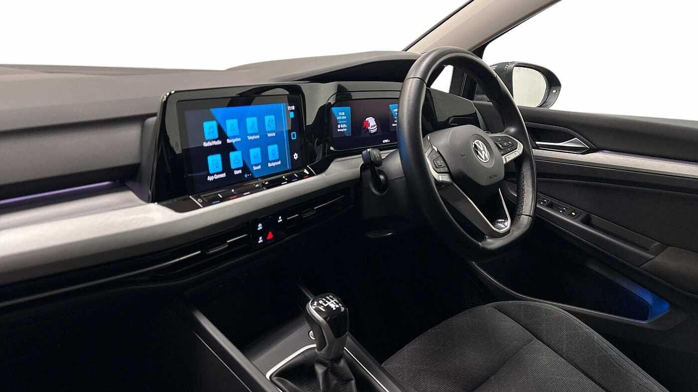 Used Volkswagen Golf 2022 for sale - 77620537: Photo 2