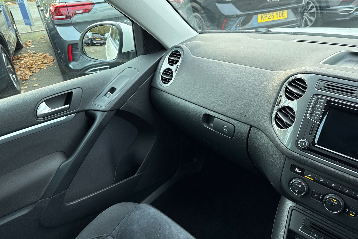 Used Volkswagen Tiguan 2016 for sale - 76610912: Photo 15