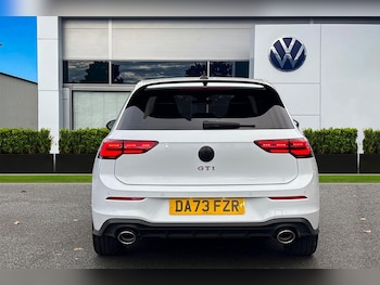 Used Volkswagen Golf 2023 for sale - 76739592: Photo