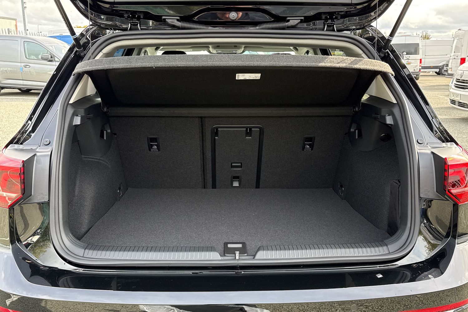 Used Volkswagen Golf 2025 for sale - 76526946: Photo 6