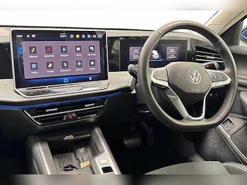 Used Volkswagen Passat 2025 for sale - 79217670: Photo
