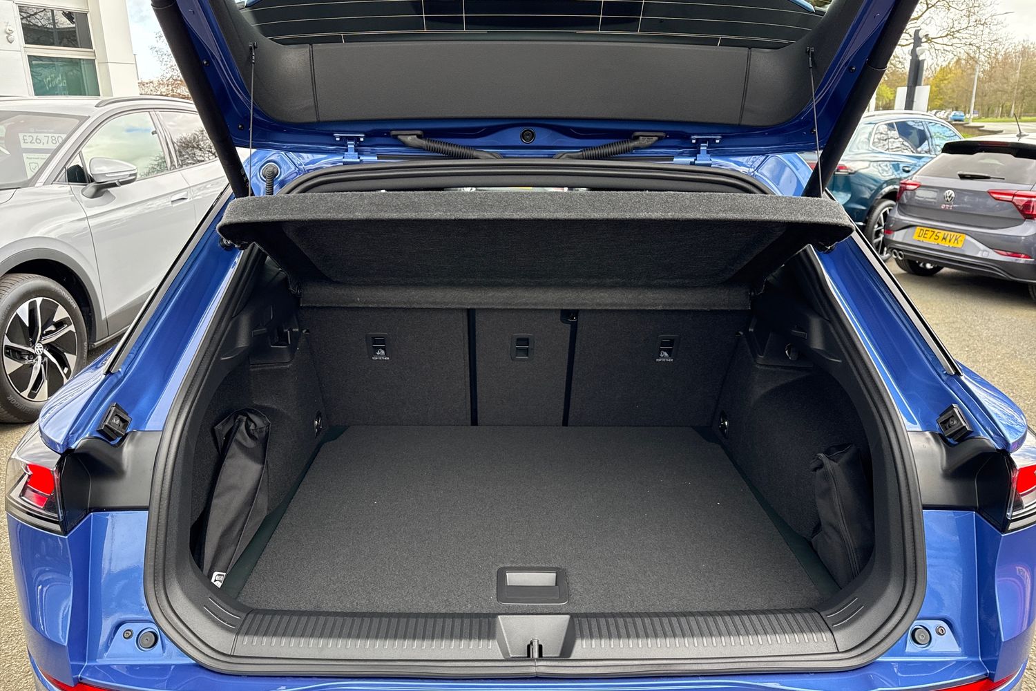 Used Volkswagen T-Roc 2026 for sale - 78055935: Photo 6