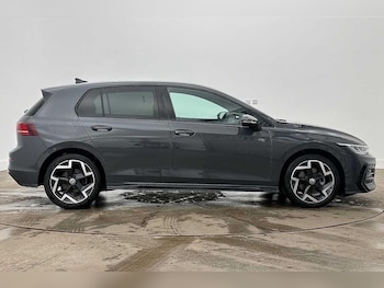 Used Volkswagen Golf 2025 for sale - 79537473: Photo