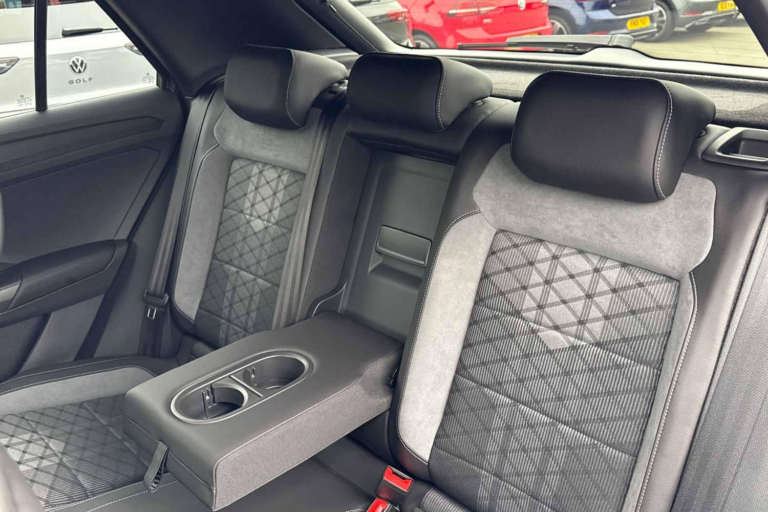 Used Volkswagen T-Roc 2025 for sale - 76298662: Photo 19