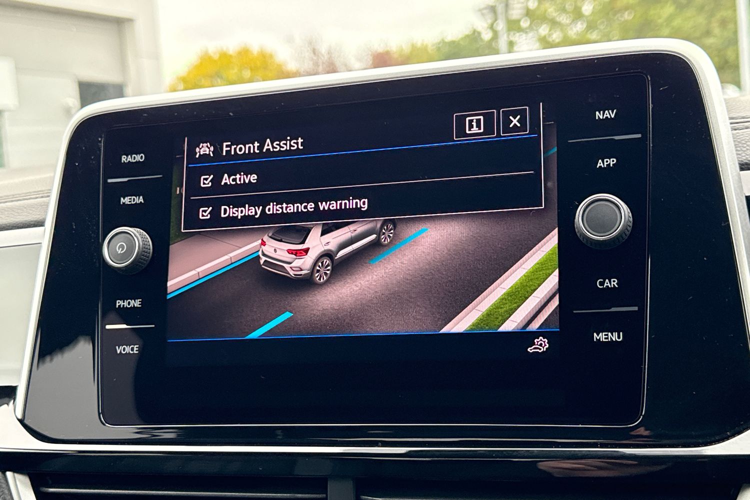 Used Volkswagen T-Roc 2025 for sale - 76298662: Photo 32