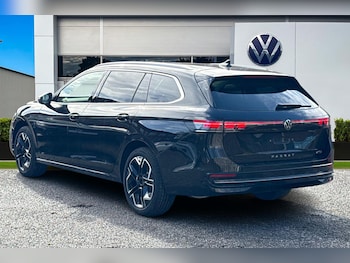 Used Volkswagen Passat 2025 for sale - 76711764: Photo