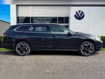 Used Volkswagen Passat 2025 for sale - 76711764: Photo