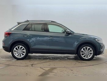 Used Volkswagen T-Roc 2025 for sale - 77302904: Photo