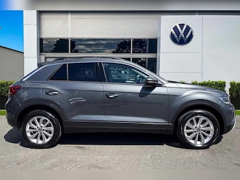 Used Volkswagen T-Roc 2025 for sale - 78787567: Photo
