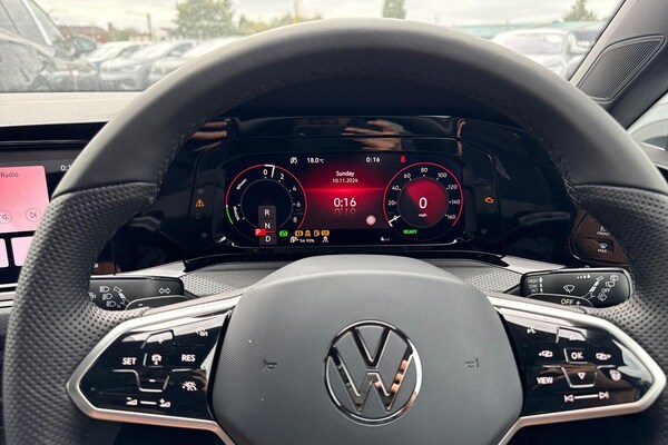 Used Volkswagen Golf 2025 for sale - 75701009: Photo 31