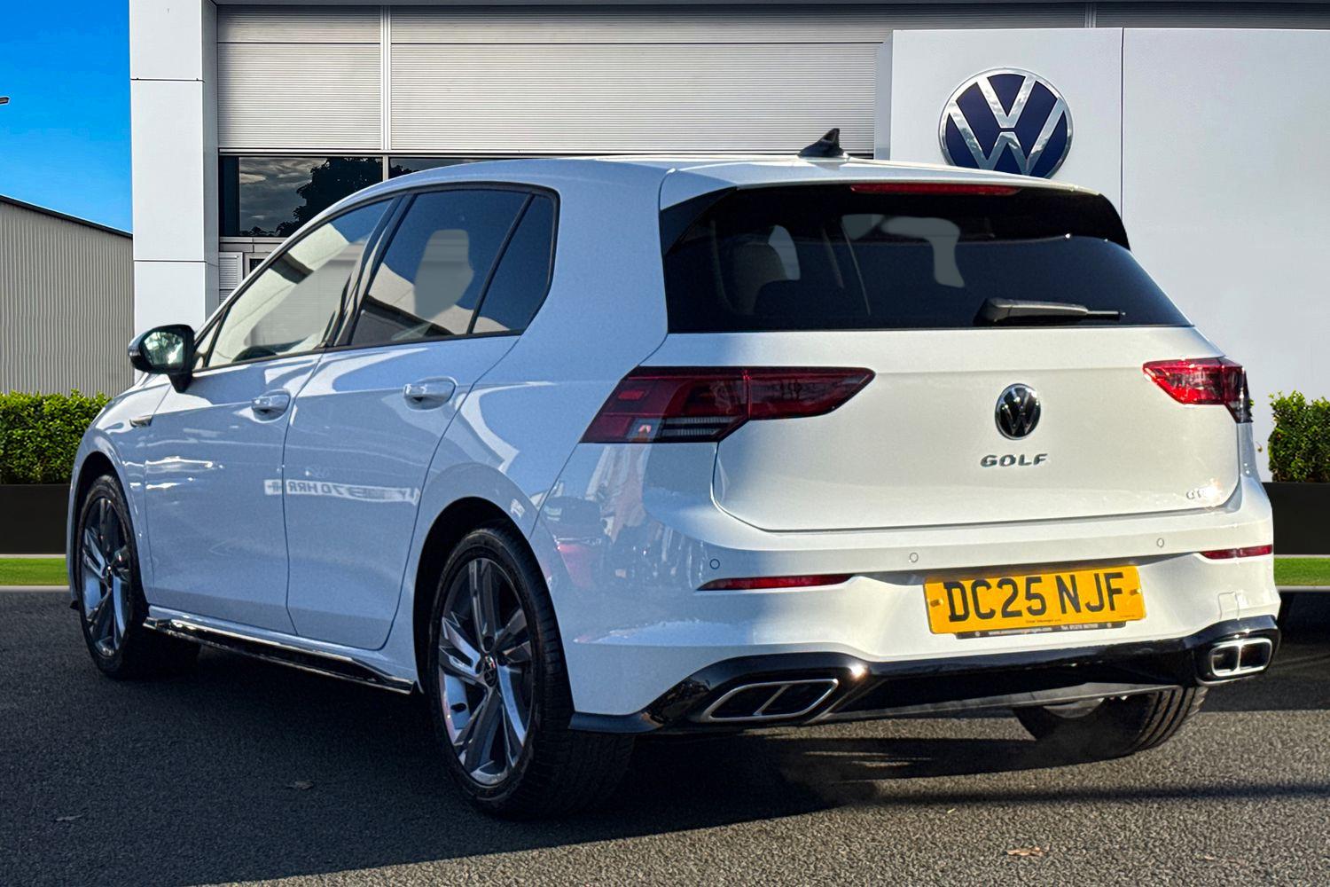 Used Volkswagen Golf 2025 for sale - 76697635: Photo 2