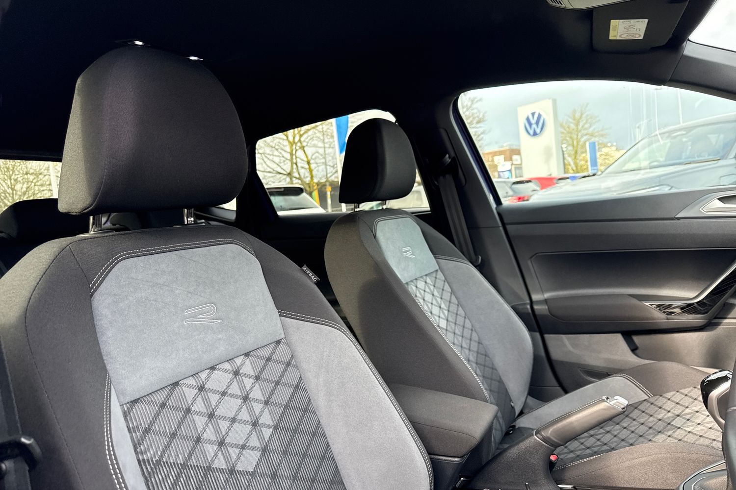 Used Volkswagen Polo 2024 for sale - 77719243: Photo 24