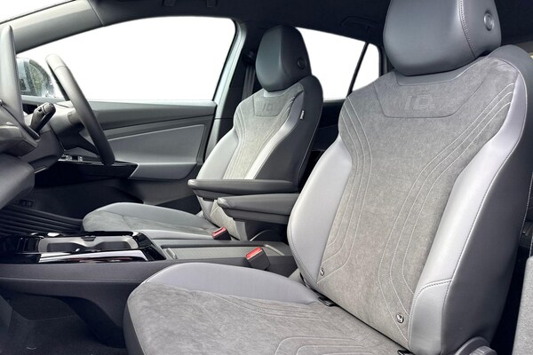 Used Volkswagen ID.4 2025 for sale - 75739987: Photo 15