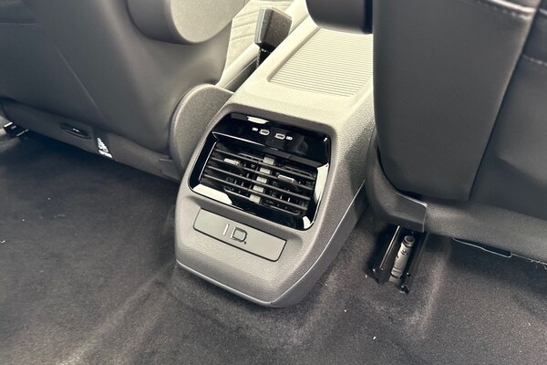 Used Volkswagen ID.4 2025 for sale - 75739987: Photo 28