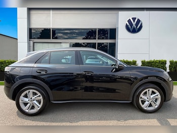 Used Volkswagen T-Roc 2026 for sale - 79241557: Photo