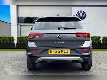 Used Volkswagen T-Roc 2025 for sale - 78367860: Photo
