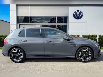 Used Volkswagen Golf 2025 for sale - 79217408: Photo