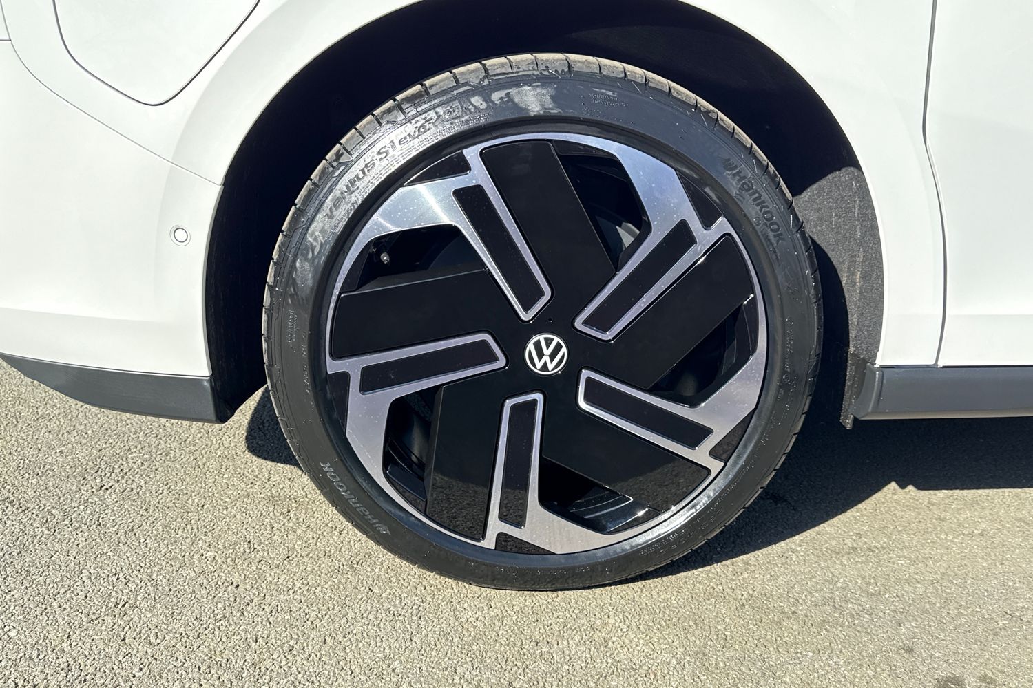 Used Volkswagen ID.Buzz 2026 for sale - 77951765: Photo 10