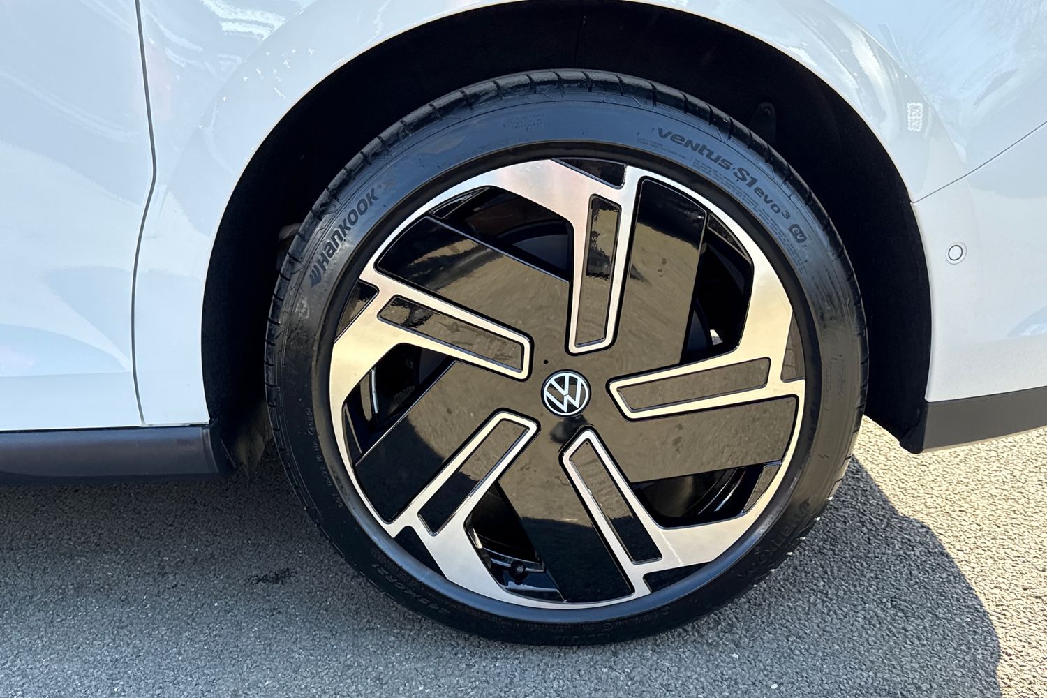 Used Volkswagen ID.Buzz 2026 for sale - 77951765: Photo 11