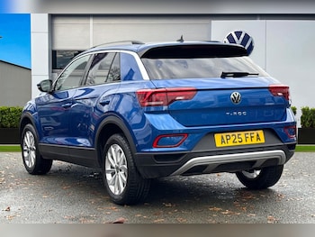 Used Volkswagen T-Roc 2025 for sale - 76876086: Photo