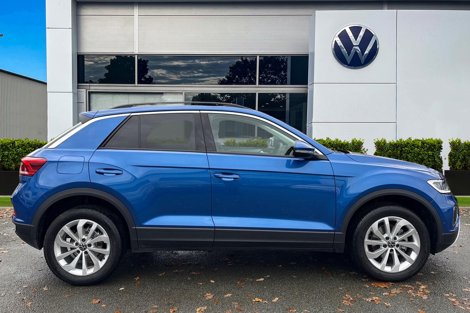 Used Volkswagen T-Roc 2025 for sale - 76876086: Photo 3