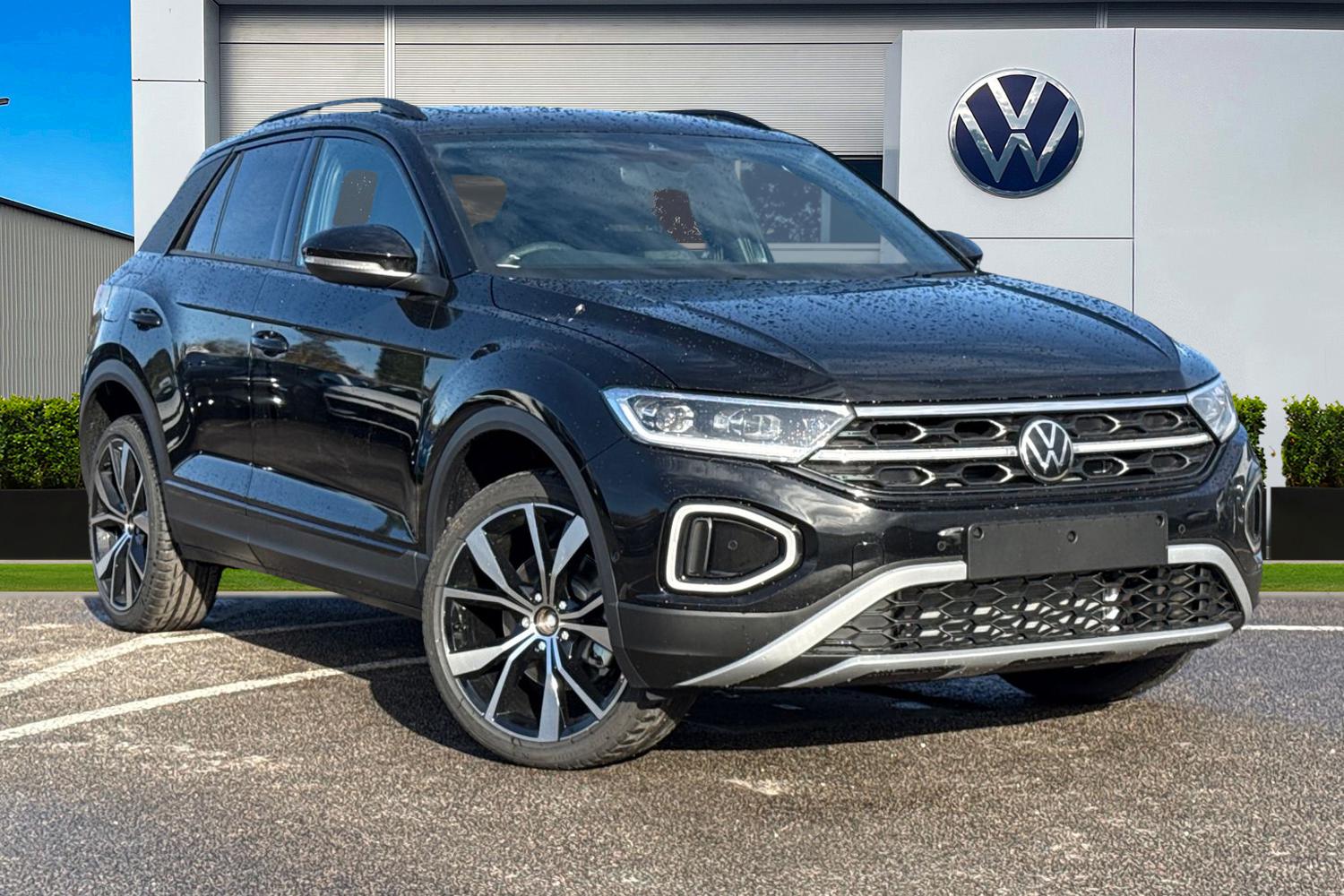 Used Volkswagen T-Roc 2025 for sale - 76374707: Photo 1