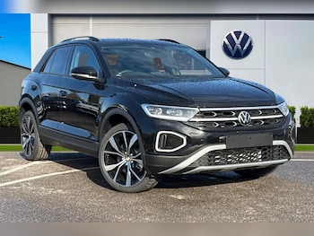 Used Volkswagen T-Roc 2025 for sale - 76374707: Photo