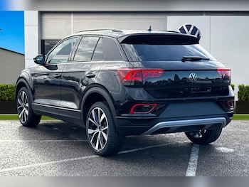 Used Volkswagen T-Roc 2025 for sale - 76374707: Photo
