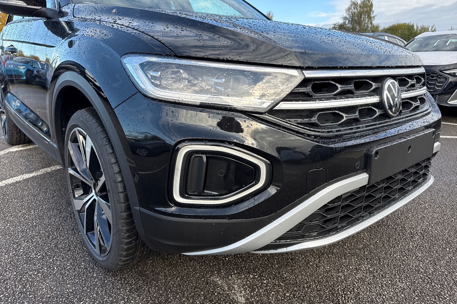 Used Volkswagen T-Roc 2025 for sale - 76374707: Photo 8