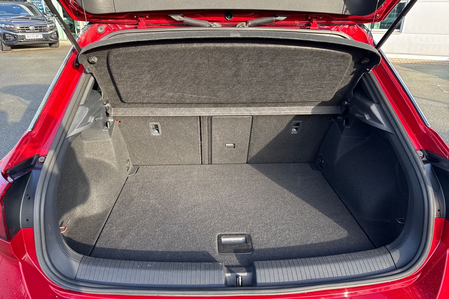 Used Volkswagen T-Roc 2022 for sale - 77275405: Photo 6