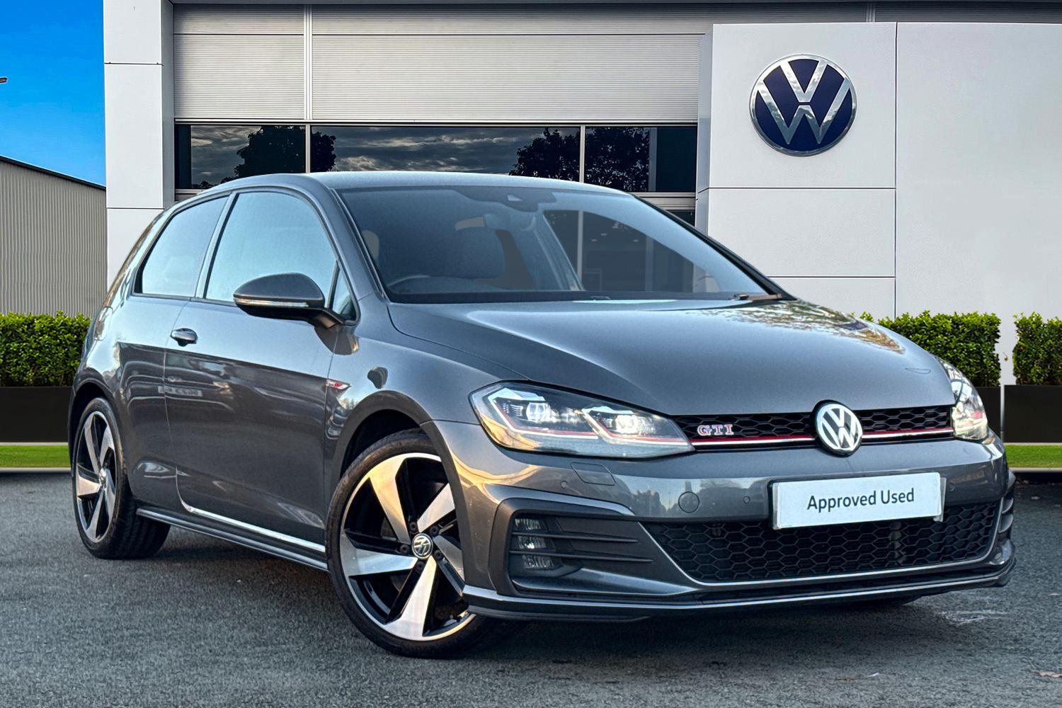 Used Volkswagen Golf 2019 for sale - 76636919: Photo 1