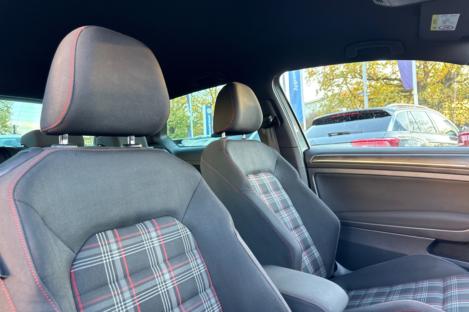 Used Volkswagen Golf 2019 for sale - 76636919: Photo 24