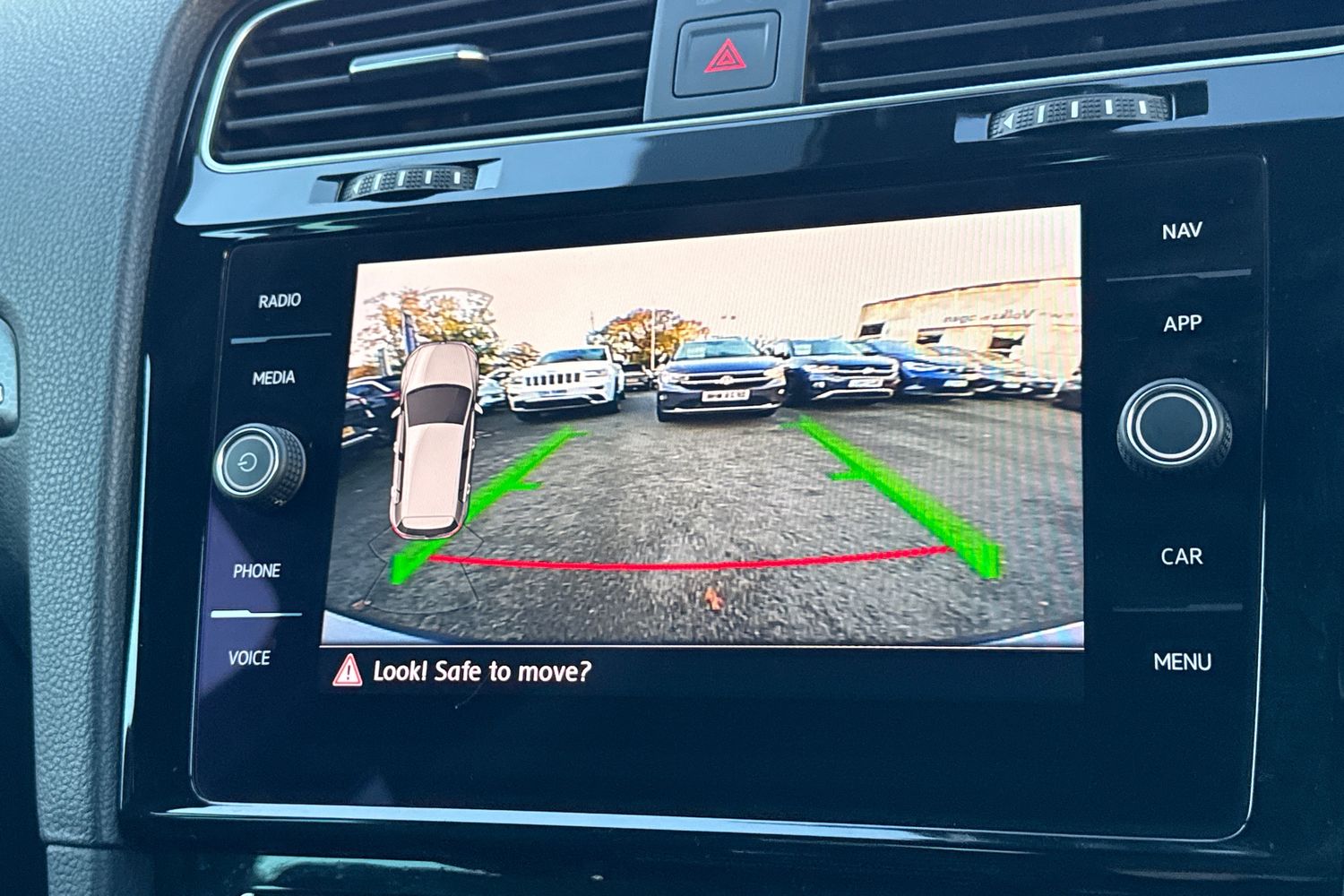 Used Volkswagen Golf 2019 for sale - 76636919: Photo 32