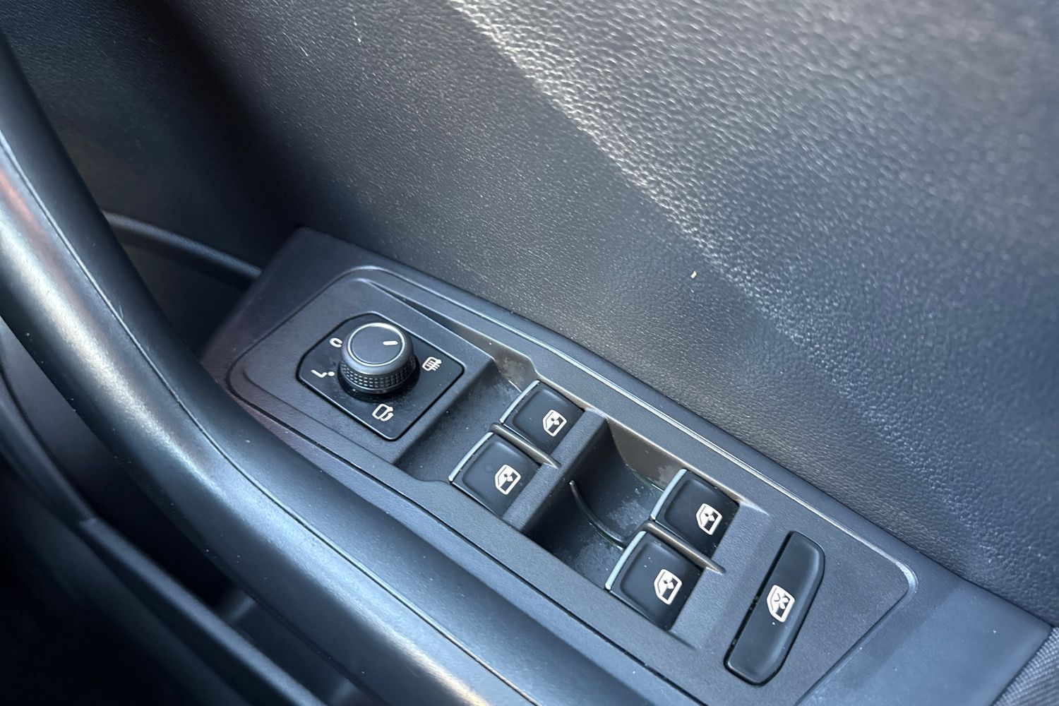 Used Volkswagen T-Roc 2018 for sale - 76827891: Photo 25