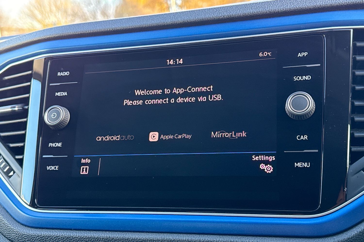 Used Volkswagen T-Roc 2018 for sale - 76827891: Photo 29