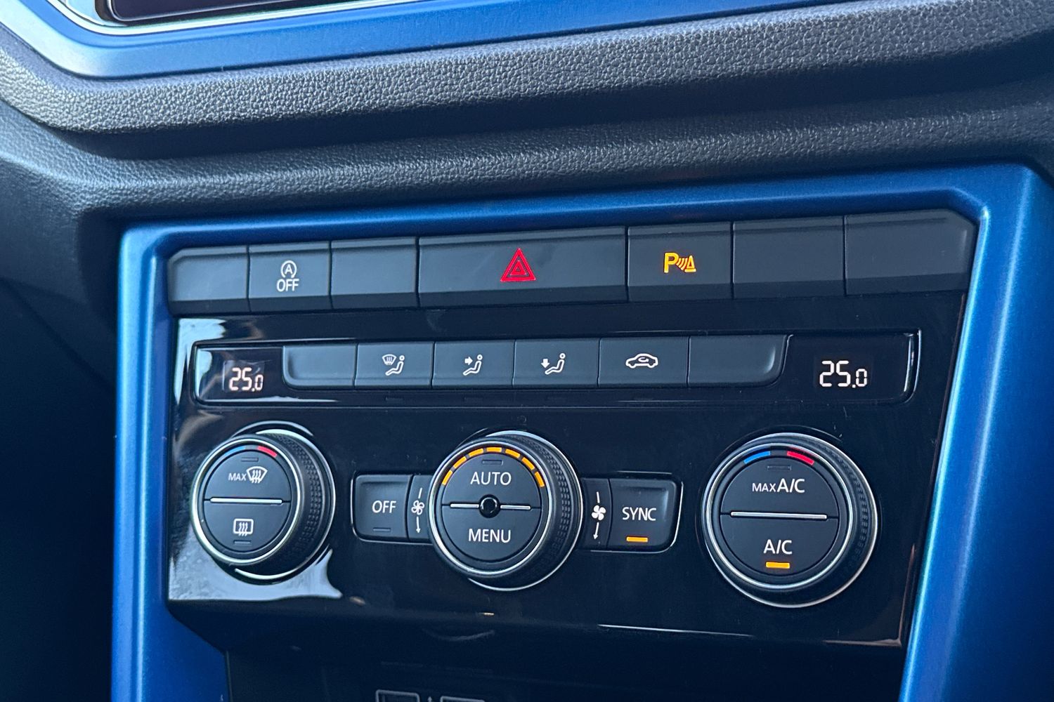 Used Volkswagen T-Roc 2018 for sale - 76827891: Photo 32