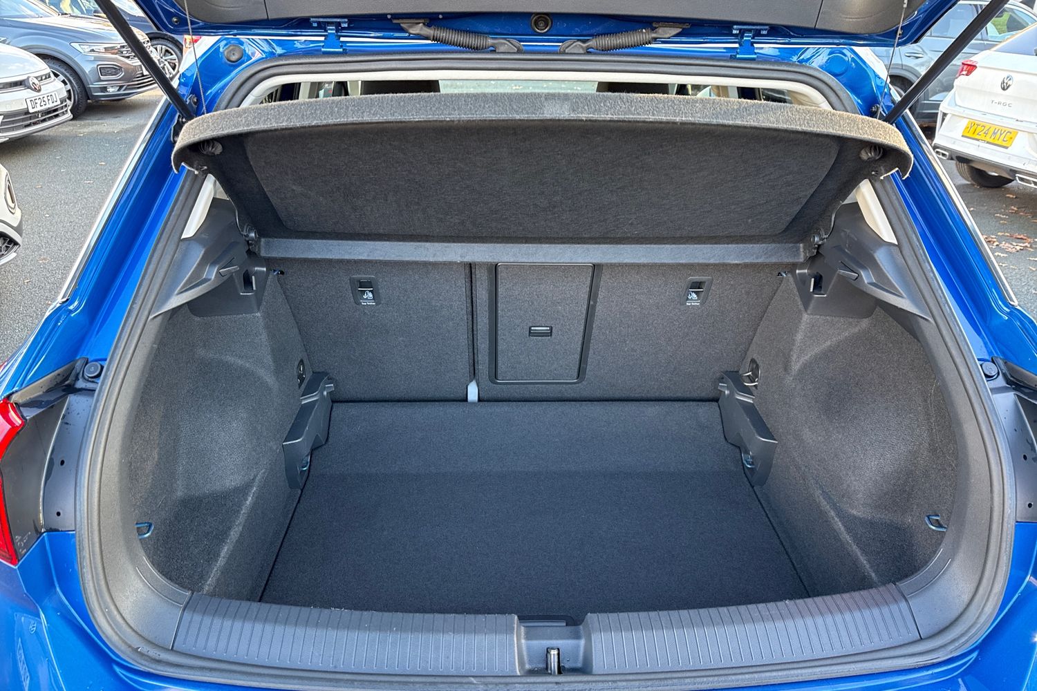 Used Volkswagen T-Roc 2018 for sale - 76827891: Photo 7