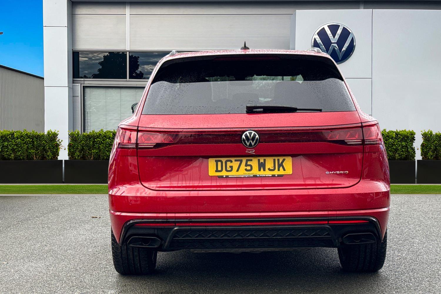 Used Volkswagen Touareg 2025 for sale - 77262590: Photo 4