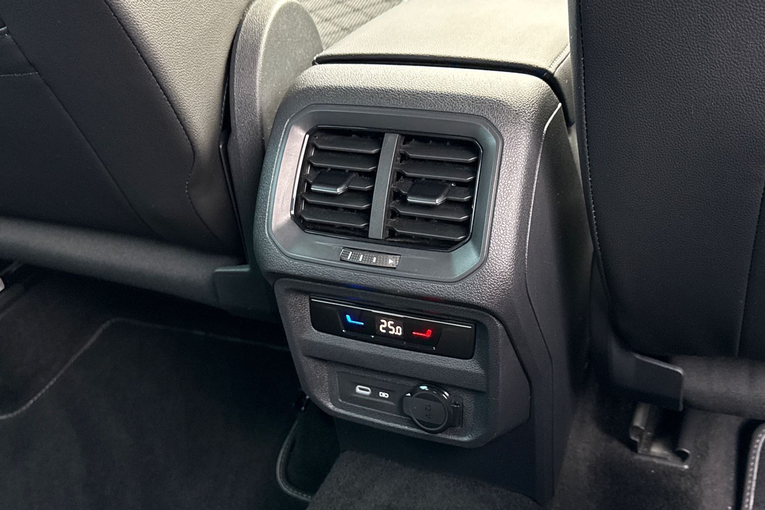 Used Volkswagen Tiguan 2022 for sale - 77608386: Photo 40