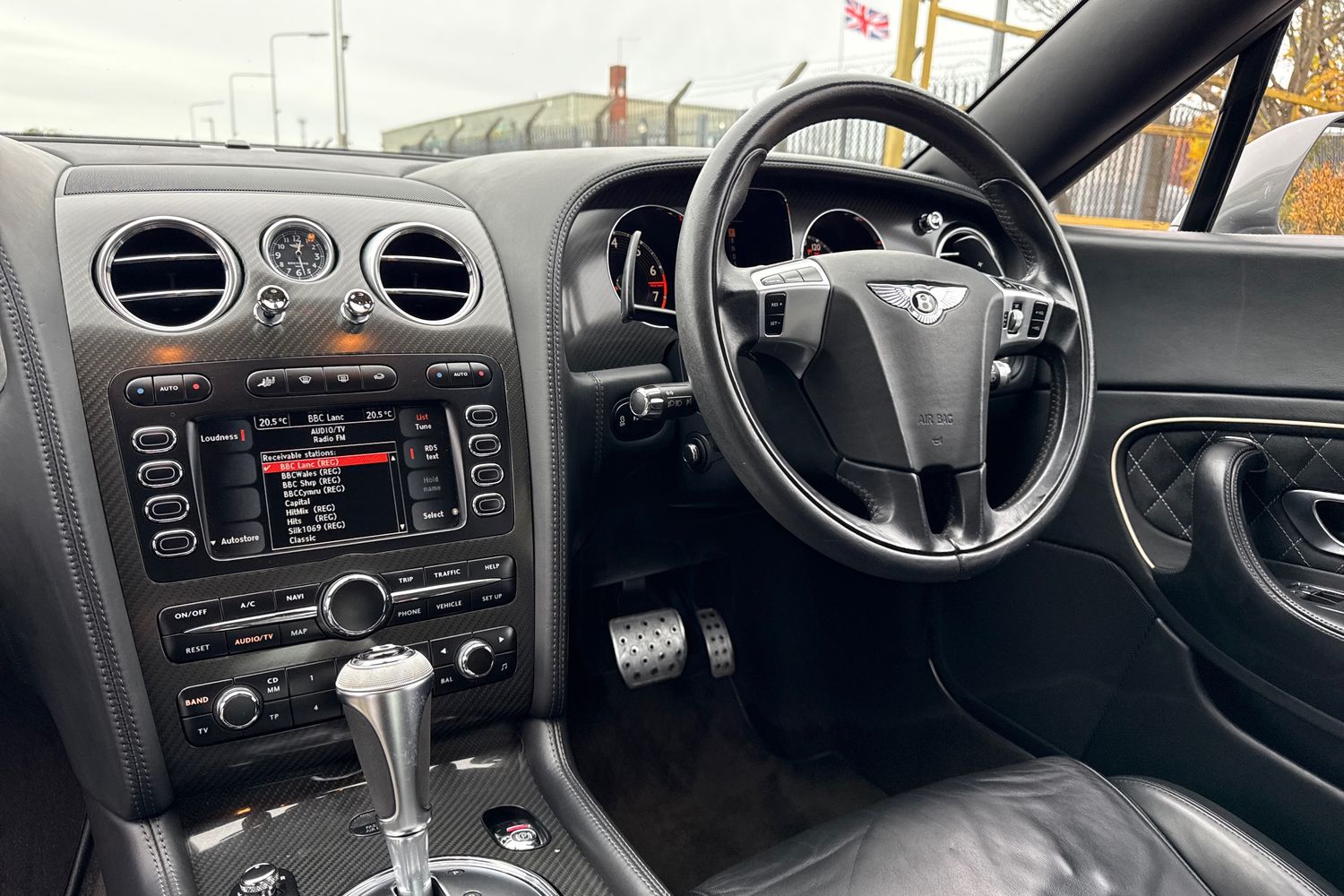 Used Bentley Continental 2011 for sale - 76916324: Photo 18