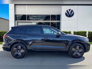 Used Volkswagen Touareg 2025 for sale - 78359696: Photo