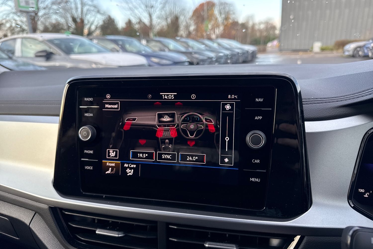 Used Volkswagen T-Roc 2025 for sale - 76985278: Photo 21