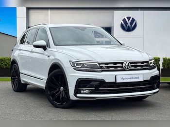 2019 - 2.0 TDi 150 4Motion R-Line Tech 5dr DSG | Heated Seats | Area View Camera