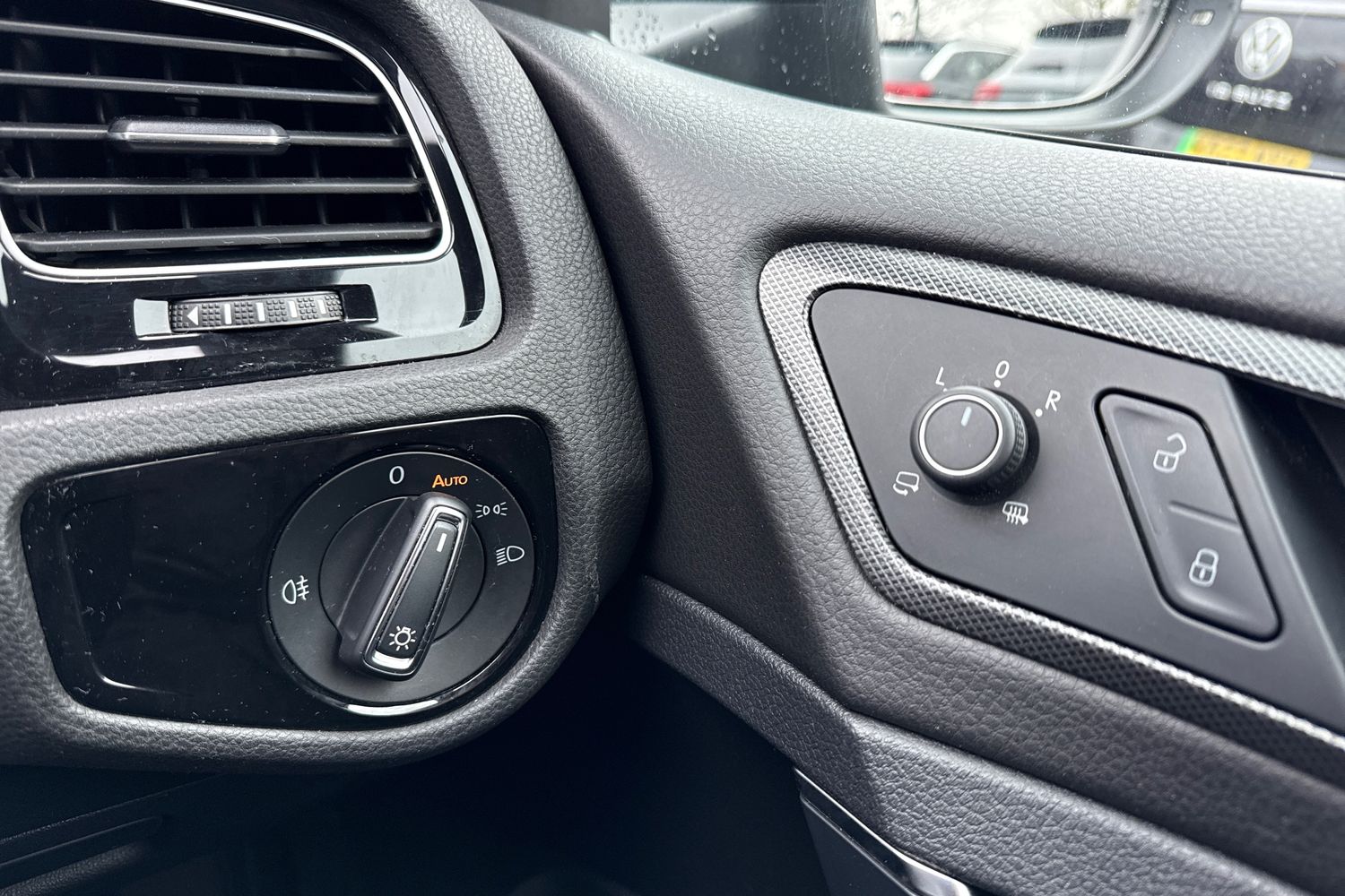 Used Volkswagen Golf 2019 for sale - 77774068: Photo 25