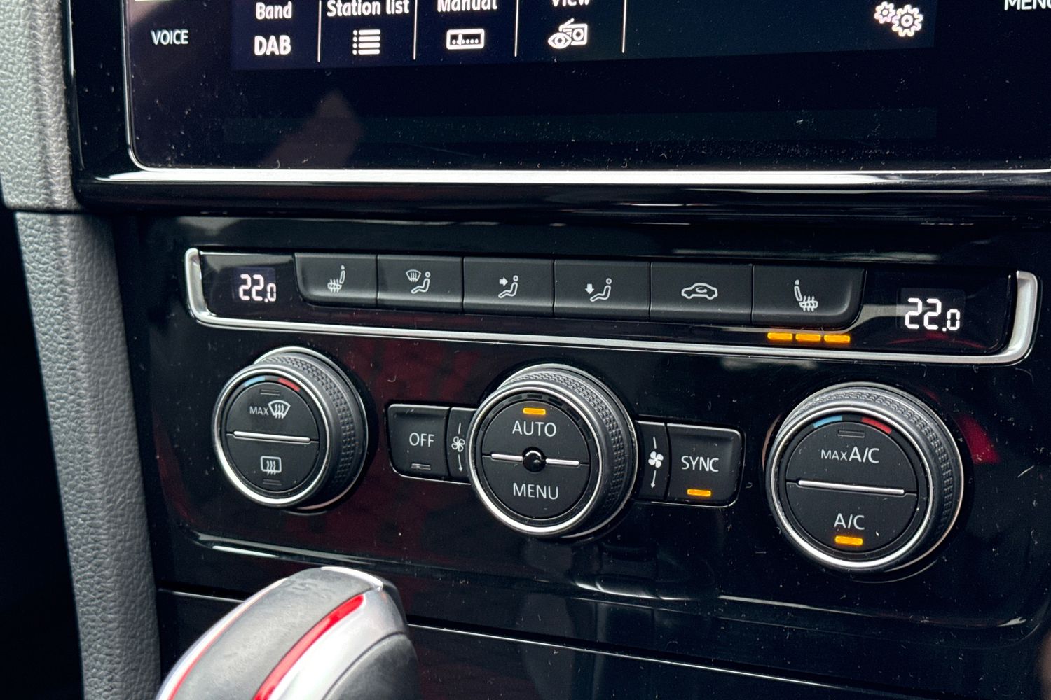 Used Volkswagen Golf 2019 for sale - 77774068: Photo 35