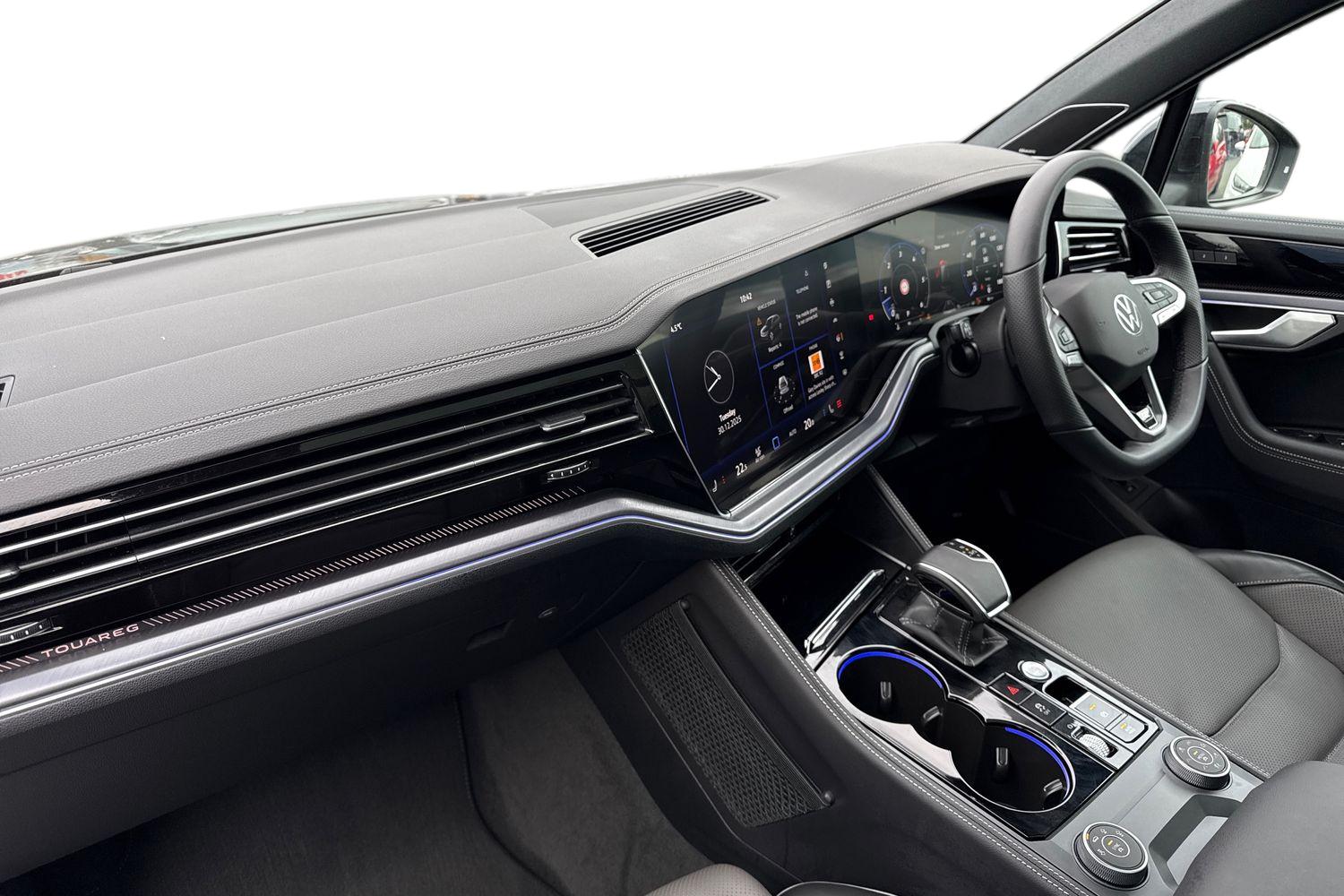 Used Volkswagen Touareg 2025 for sale - 77072113: Photo 15