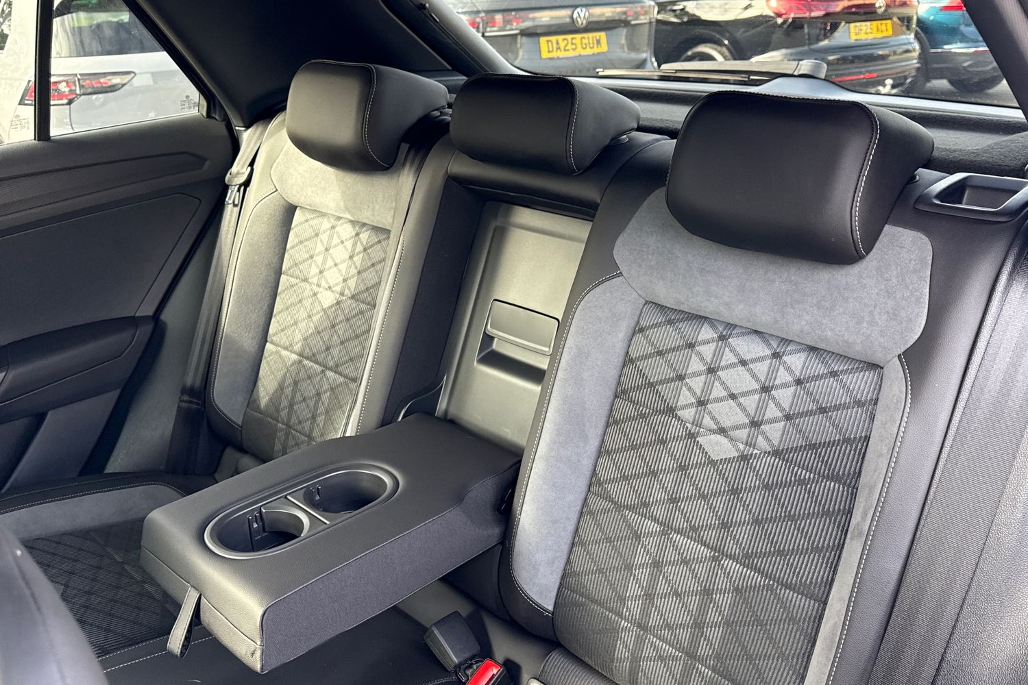 Used Volkswagen T-Roc 2023 for sale - 76006851: Photo 19